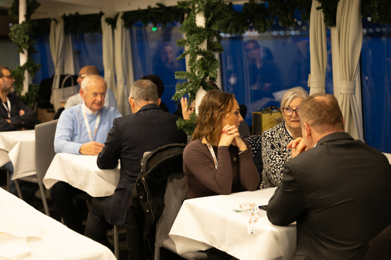 Jó hangulat, inspiráló beszélgetések és lenyűgöző panoráma – ilyen volt az évzáró rendezvényünk