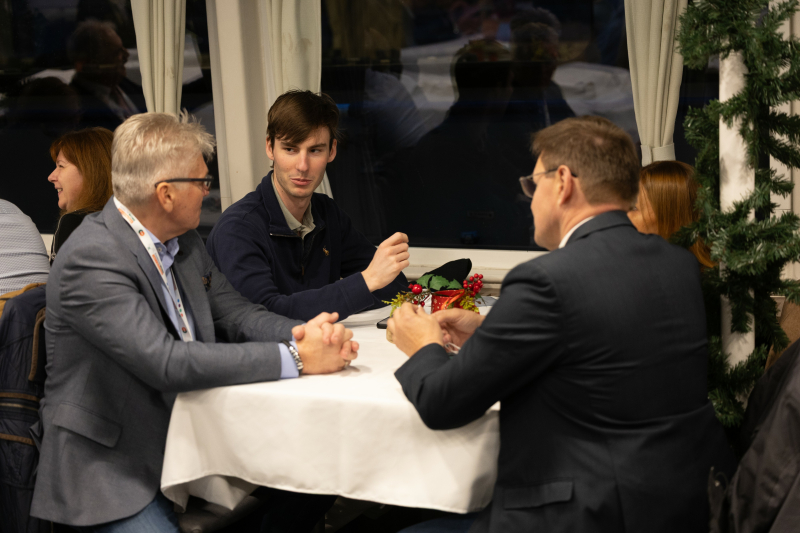 Jó hangulat, inspiráló beszélgetések és lenyűgöző panoráma – ilyen volt az évzáró rendezvényünk