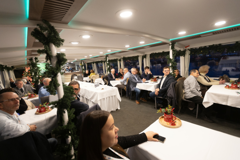 Jó hangulat, inspiráló beszélgetések és lenyűgöző panoráma – ilyen volt az évzáró rendezvényünk