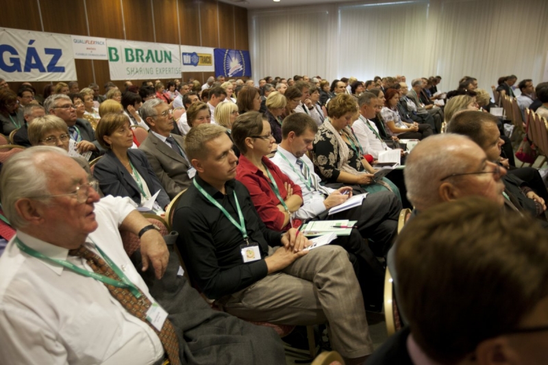 XX. Nemzeti Konferencia: Plenáris és csoportos fotók