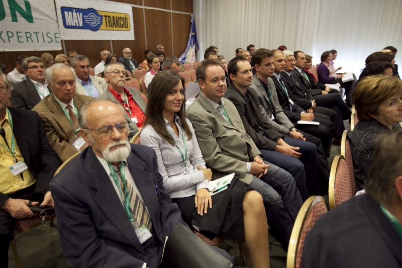 XX. Nemzeti Konferencia: Plenáris és csoportos fotók