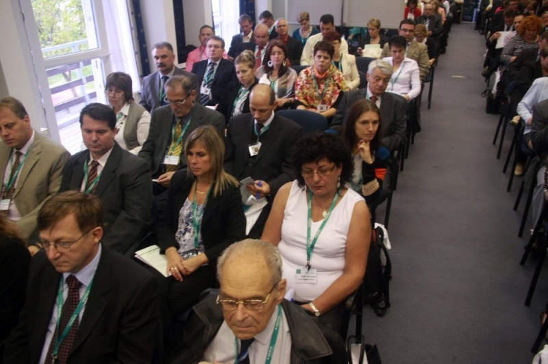 XIX. Nemzeti Konferencia: Plenáris értekezlet és ebéd fotói