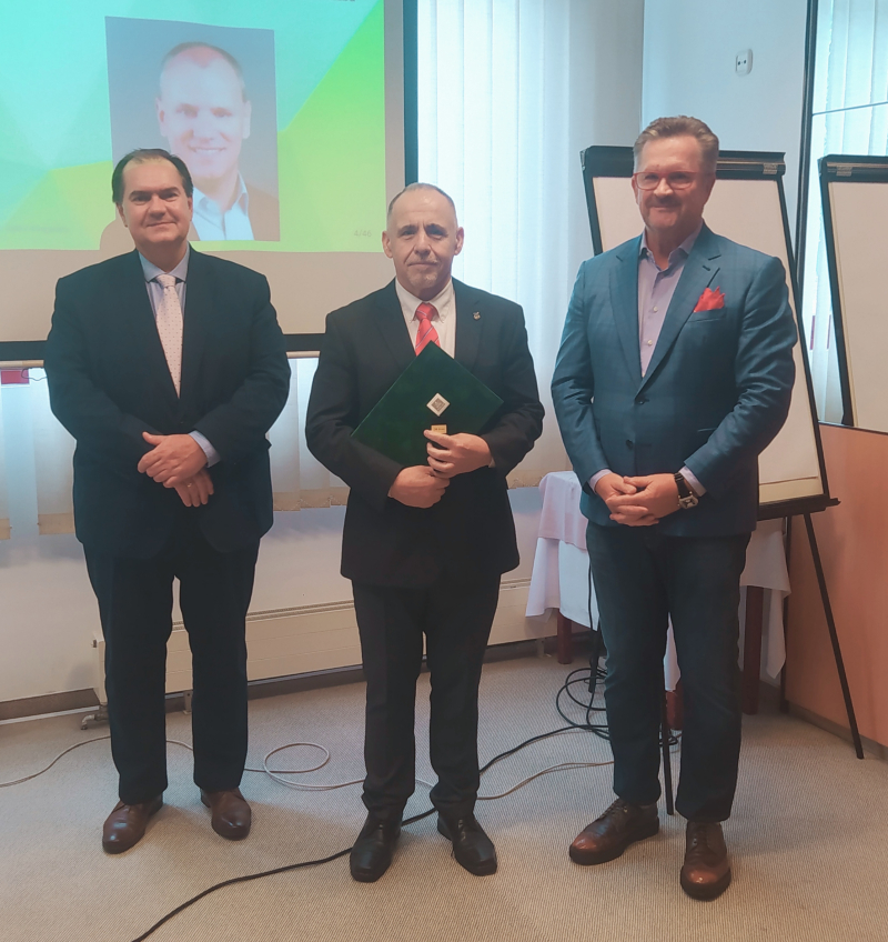 Bánhidi József, Pelle Balázs